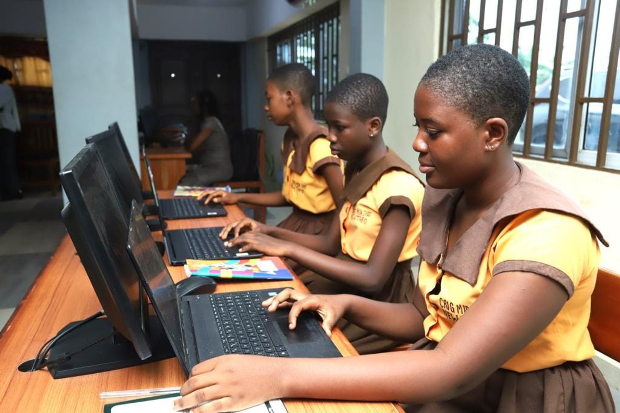 La BM appelle à investir dans le succès des adolescentes africain